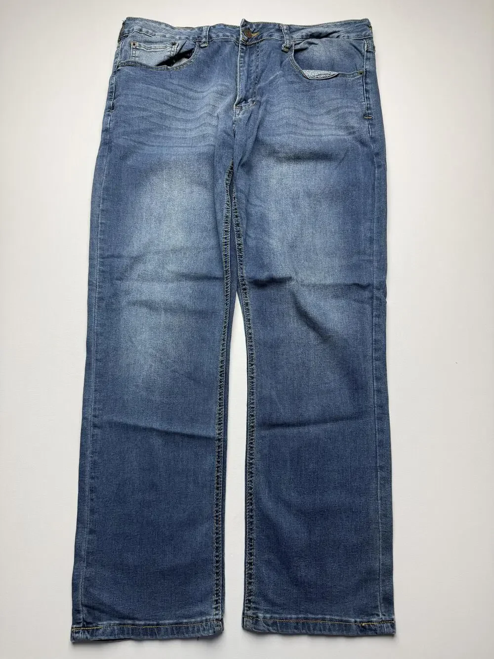 Izod Jeans Mens 36x32 Blue Med Wash Denim Regular Straight Stretch Casual